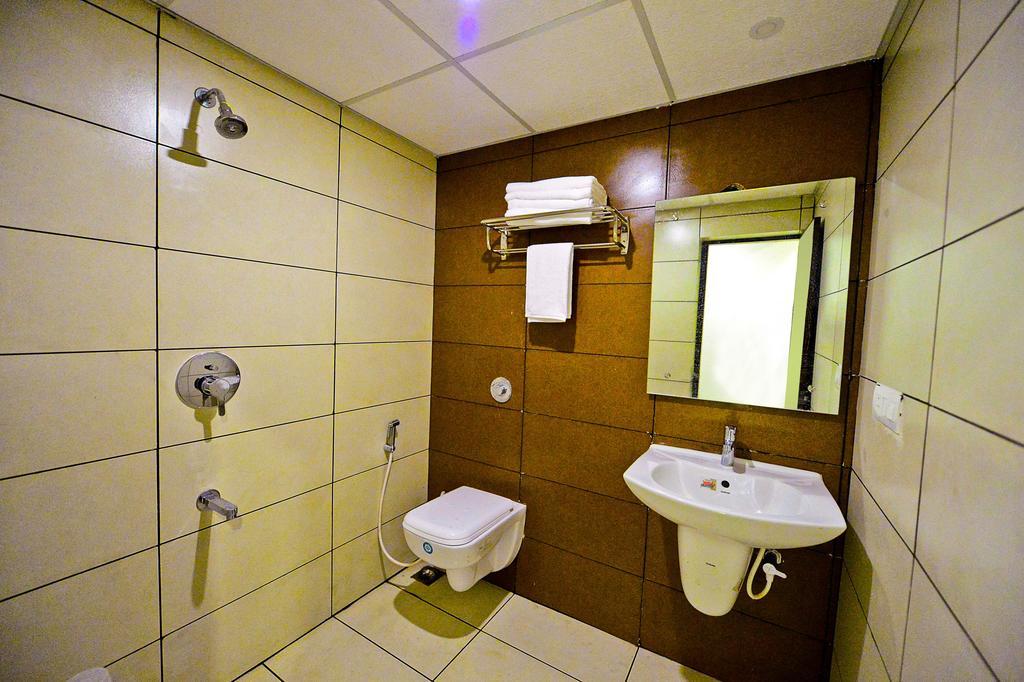 Qik Stay @ S.K. Continental Mysore Ngoại thất bức ảnh