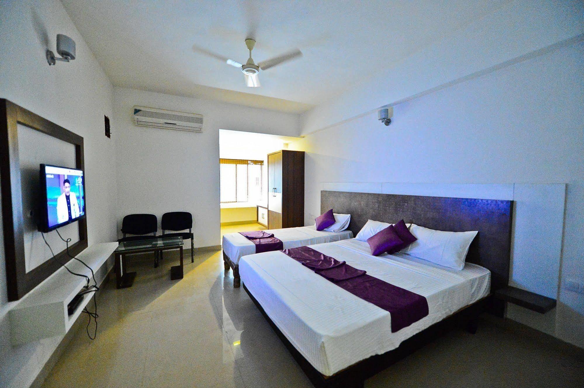 Qik Stay @ S.K. Continental Mysore Ngoại thất bức ảnh