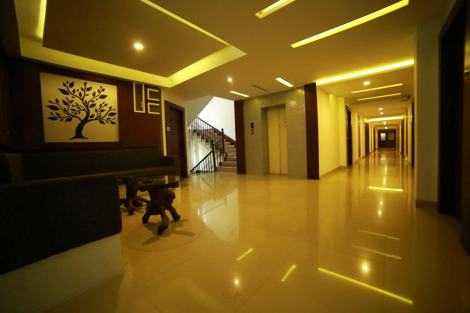 Qik Stay @ S.K. Continental Mysore Ngoại thất bức ảnh